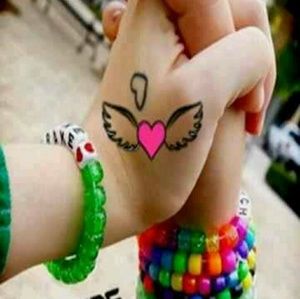 Meet your Posher, Zakia